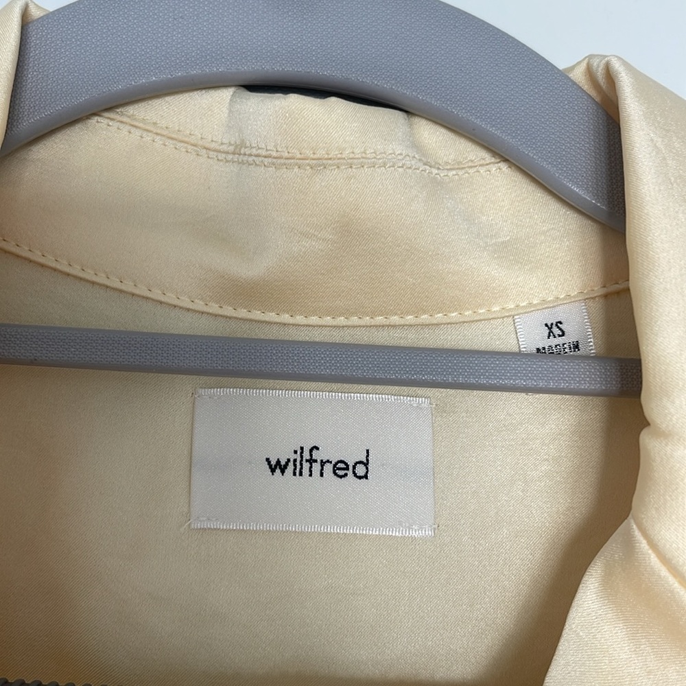 Wilfred Beso Button Down - Picture 2 of 4